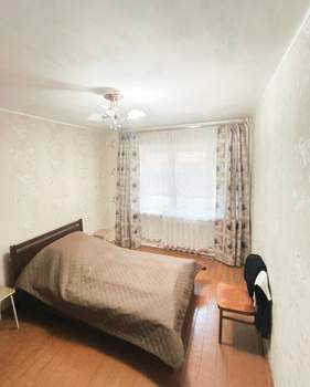 3-к квартира, вторичка, 70м2, 1/4 этаж