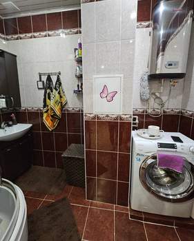 2-к квартира, вторичка, 64м2, 1/5 этаж