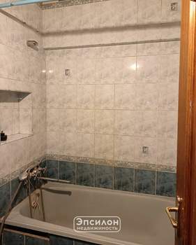 3-к квартира, вторичка, 82м2, 2/2 этаж