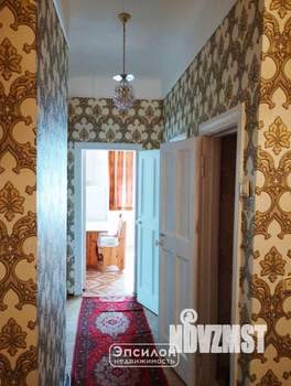 2-к квартира, вторичка, 49м2, 1/4 этаж