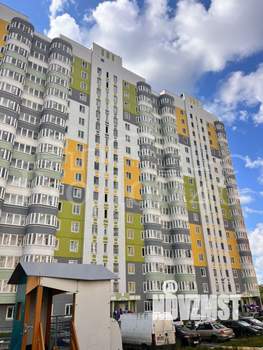 2-к квартира, вторичка, 54м2, 1/17 этаж