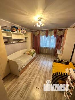 3-к квартира, вторичка, 90м2, 1/10 этаж
