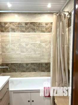 2-к квартира, вторичка, 55м2, 1/17 этаж