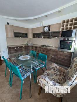 2-к квартира, вторичка, 75м2, 2/4 этаж