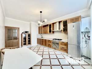 3-к квартира, вторичка, 107м2, 5/10 этаж