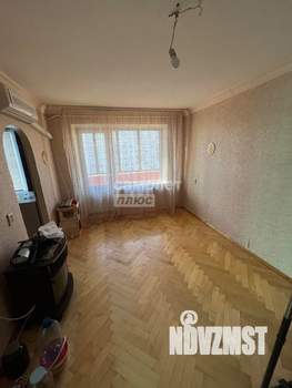 4-к квартира, вторичка, 60м2, 5/5 этаж