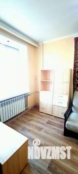 2-к квартира, вторичка, 40м2, 1/4 этаж