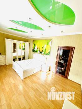 4-к квартира, вторичка, 130м2, 2/4 этаж