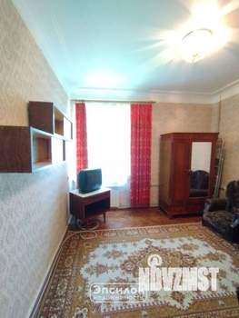 2-к квартира, вторичка, 49м2, 1/4 этаж
