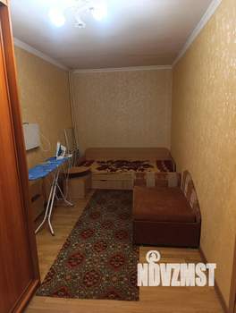 2-к квартира, вторичка, 42м2, 1/4 этаж