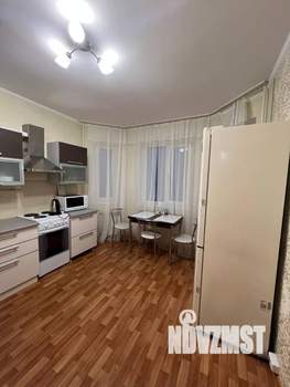 2-к квартира, вторичка, 56м2, 8/17 этаж