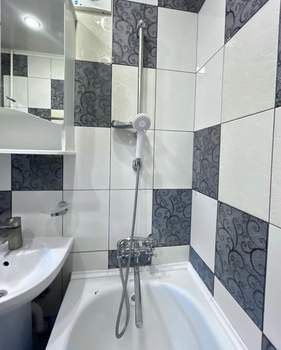 2-к квартира, вторичка, 45м2, 3/5 этаж