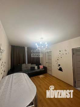 3-к квартира, вторичка, 61м2, 1/5 этаж