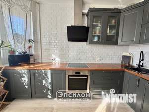 2-к квартира, вторичка, 57м2, 8/17 этаж