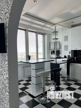 2-к квартира, вторичка, 70м2, 11/18 этаж