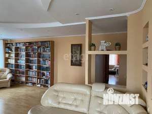 4-к квартира, вторичка, 130м2, 9/9 этаж