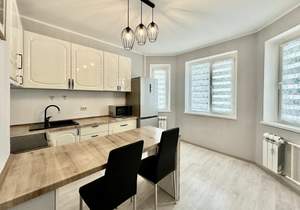 2-к квартира, вторичка, 56м2, 14/17 этаж