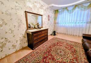 3-к квартира, вторичка, 60м2, 6/9 этаж