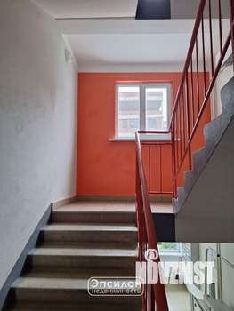 2-к квартира, вторичка, 60м2, 1/10 этаж