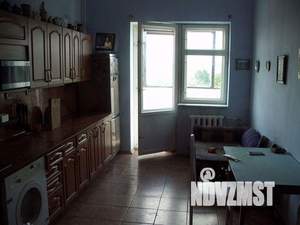 3-к квартира, вторичка, 140м2, 2/9 этаж