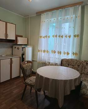 3-к квартира, вторичка, 77м2, 1/17 этаж
