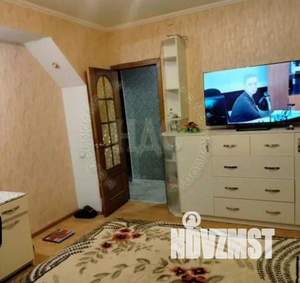 2-к квартира, вторичка, 61м2, 1/9 этаж