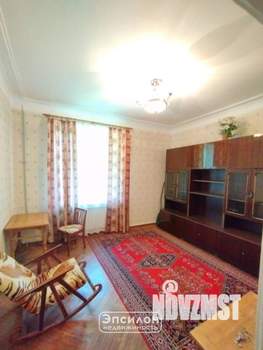 2-к квартира, вторичка, 49м2, 1/4 этаж