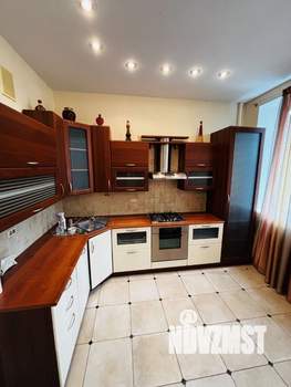 4-к квартира, вторичка, 143м2, 3/6 этаж