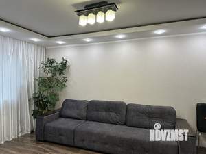 2-к квартира, вторичка, 57м2, 1/19 этаж