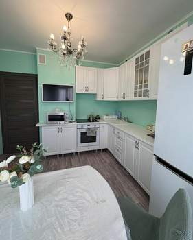 2-к квартира, вторичка, 56м2, 4/17 этаж