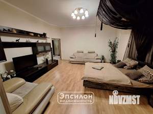 2-к квартира, вторичка, 76м2, 1/10 этаж