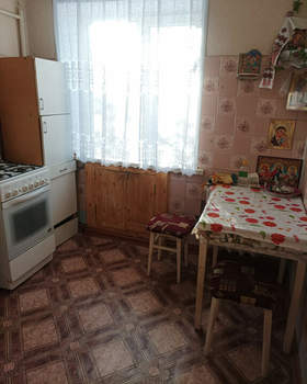 2-к квартира, вторичка, 40м2, 4/4 этаж