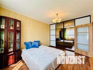 2-к квартира, вторичка, 58м2, 9/17 этаж