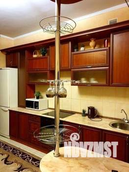 2-к квартира, вторичка, 76м2, -1/10 этаж