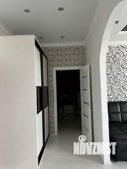 2-к квартира, вторичка, 70м2, 11/18 этаж