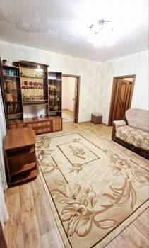 3-к квартира, вторичка, 64м2, 1/2 этаж