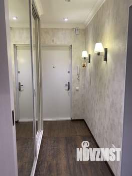 2-к квартира, вторичка, 64м2, 8/17 этаж