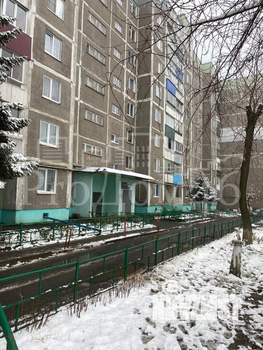 4-к квартира, вторичка, 76м2, 1/9 этаж