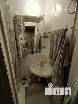 2-к квартира, вторичка, 64м2, 1/10 этаж