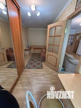 2-к квартира, вторичка, 42м2, 1/4 этаж