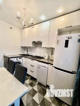 3-к квартира, вторичка, 63м2, 8/9 этаж