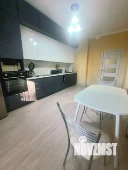 3-к квартира, вторичка, 110м2, 3/17 этаж