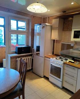 3-к квартира, вторичка, 80м2, 4/10 этаж