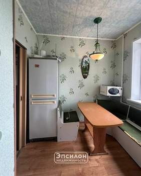 3-к квартира, вторичка, 58м2, 8/9 этаж