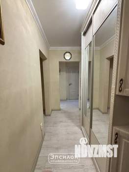 2-к квартира, вторичка, 63м2, 9/17 этаж