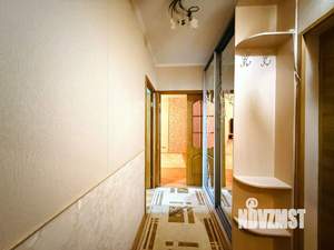 2-к квартира, вторичка, 50м2, 1/10 этаж