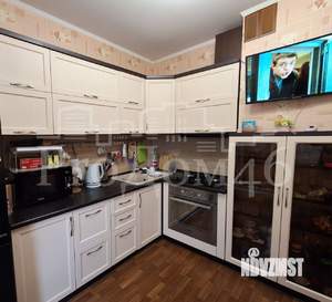 3-к квартира, вторичка, 77м2, 4/10 этаж