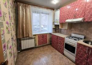 2-к квартира, вторичка, 45м2, 1/4 этаж