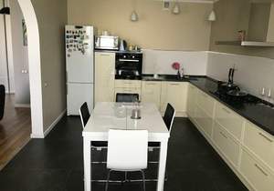 3-к квартира, вторичка, 109м2, 4/10 этаж
