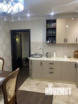 2-к квартира, вторичка, 64м2, 8/17 этаж
